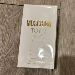 Toy 2 Eau de Parfum Moschino